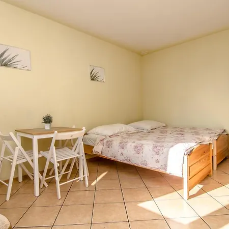 Goscinne Jedrus Konukevi